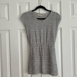 Womens Max Studio Black and White Stripped Sleeveless Shirt Size Small
